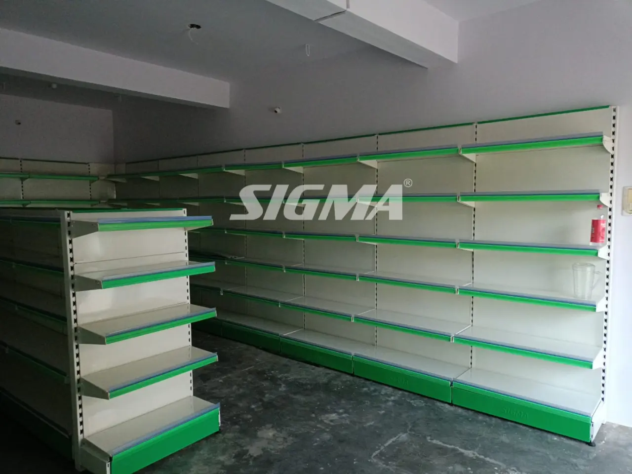 730014106_premium display racks Bangalore3.webp